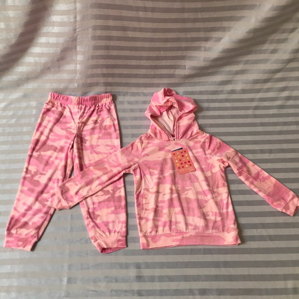 NWT - Saint Eve Kids 2-piece Flame-resistant sleepwear set